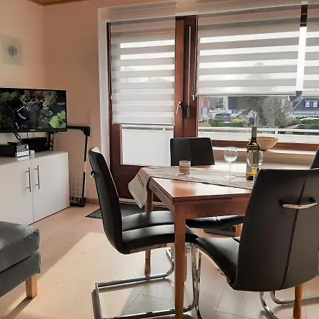 1017 - Haus Am Deich Wg 2 * דאהמה